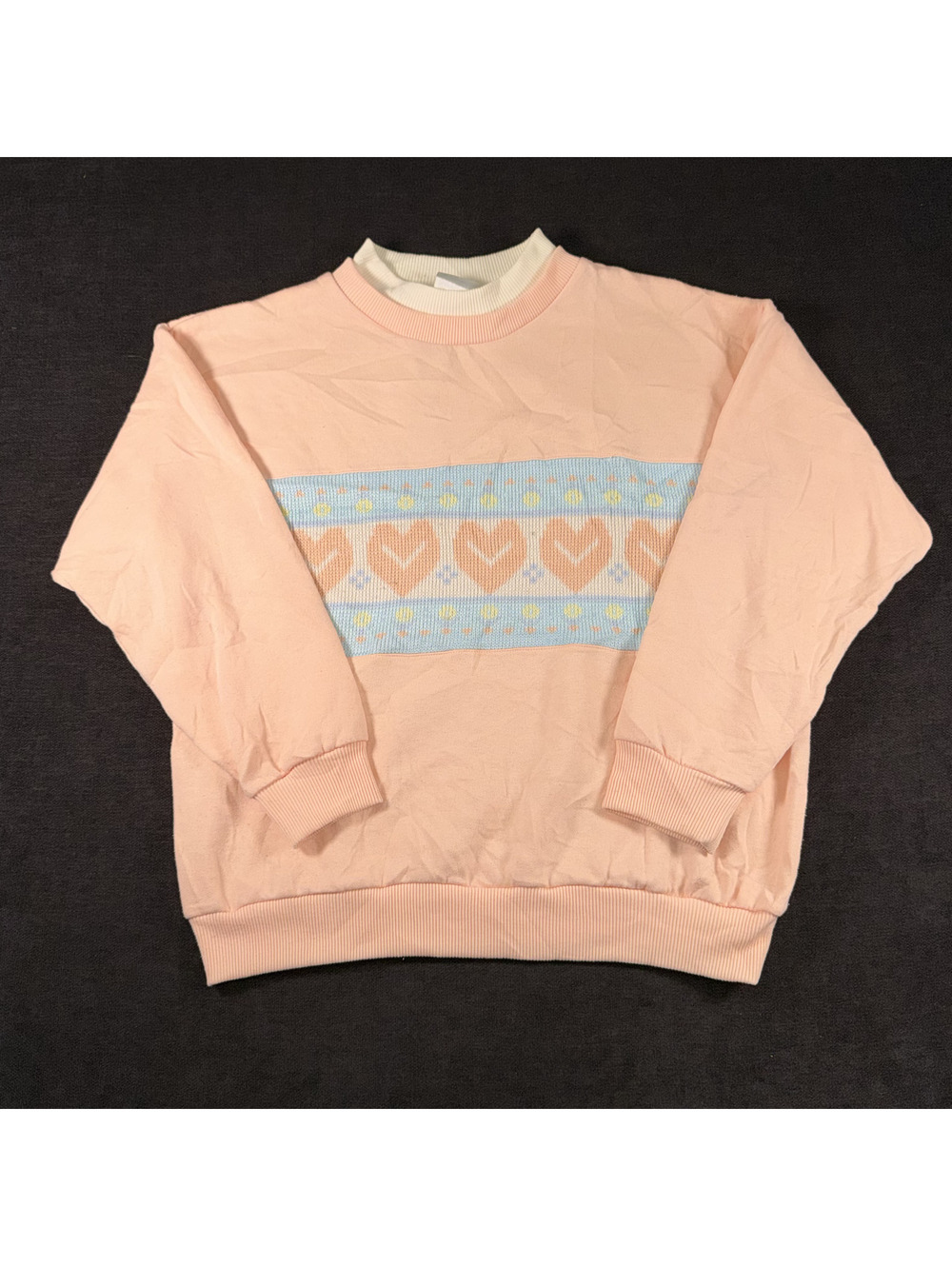 Simply Basic Peach Pink Pullover Sweatshirt with Heart and Daisy Pattern, Large